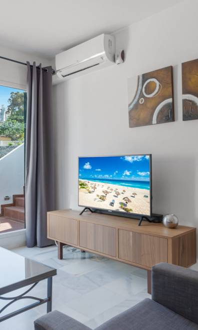 Stunning terrace penthouse with pool in La Cala de Mijas by Costarentals - Ref 84