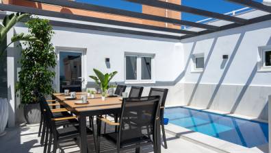 Unique beachfront rooftop in Fuengirola by Costarentals - Ref 59