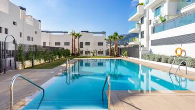 Modern apartment with pool in Benalmadena by Costarentals - Ref 47