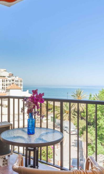 Torreblanca seafront apartment by Costarentals - Ref 102