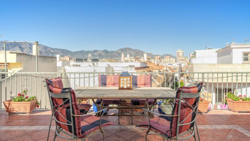 Lovely penthouse in Fuengirola Old Town Ref 166