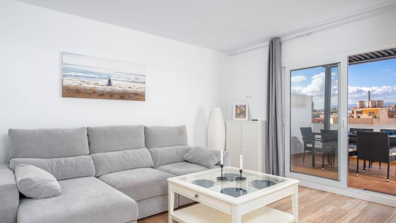 Front line beach apartment in Fuengirola Ref 14