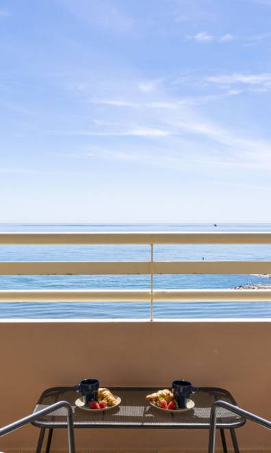 Unbeatable view Stella Maris with Pool Ref 163