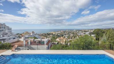 Stunning Seaview apartment near Marbella by Costarentals - Ref 90