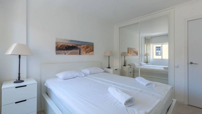 First line Perla Seaviews Ref 60