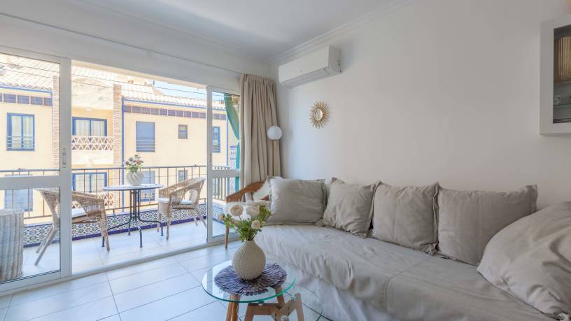 First line Perla Seaviews Ref 60