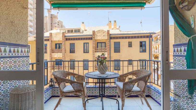 First line Perla Seaviews Ref 60
