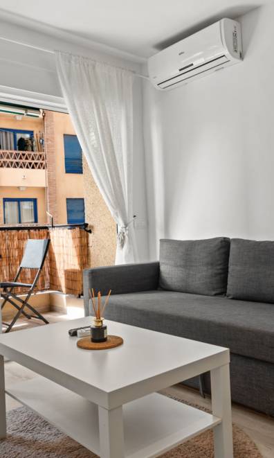Perla apartment near Fuengirola harbour - Ref 239