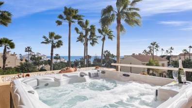 Malibu sea view penthouse with Jacuzzi by Costarentals - Ref 244
